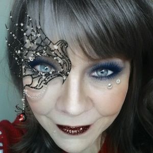 Meet your Posher, Julianna